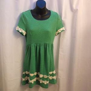 ### Pepper Tree London Short Sleeve Doily Ribbon